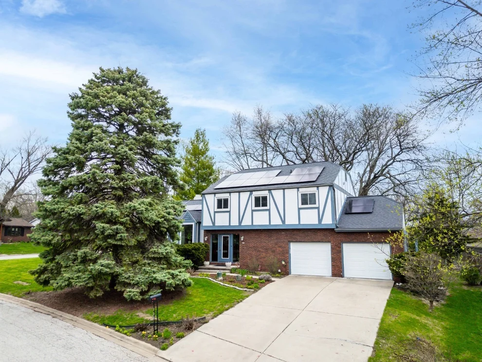Unit for sale at 300 Harper Court, Normal, IL 61761