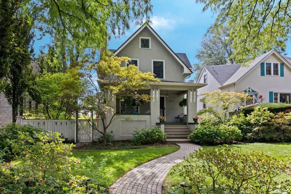 Unit for sale at 2019 W Greenleaf Avenue, Chicago, IL 60645