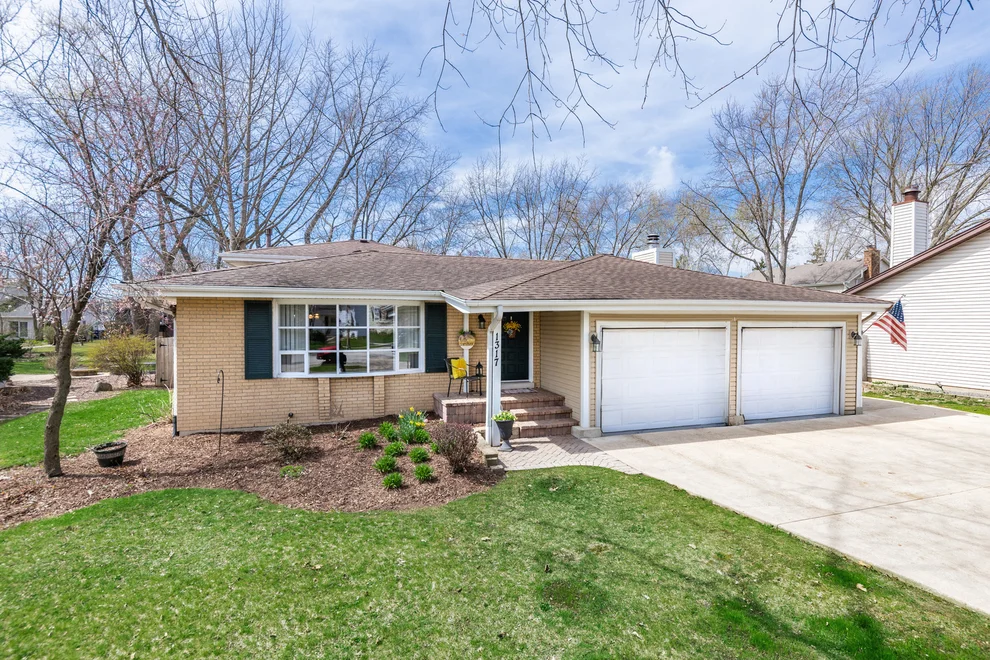 Unit for sale at 1317 Carol Lane, Naperville, IL 60565