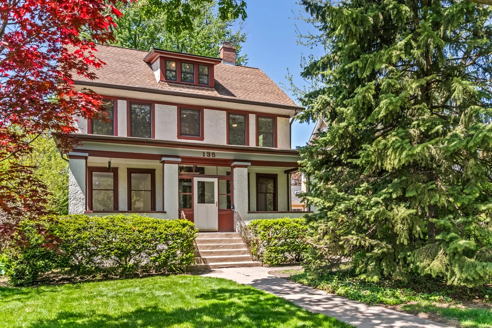 Unit for sale at 135 S Cuyler Avenue, Oak Park, IL 60302