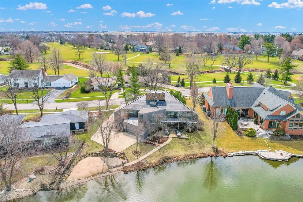 Unit for sale at 4010 Clubhouse Drive, Champaign, IL 61822