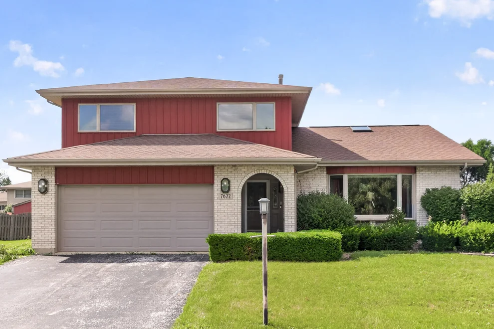 Unit for sale at 7622 W Lakeside Drive, Frankfort, IL 60423