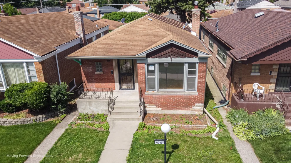 Unit for sale at 9040 S Oglesby Avenue, Chicago, IL 60617