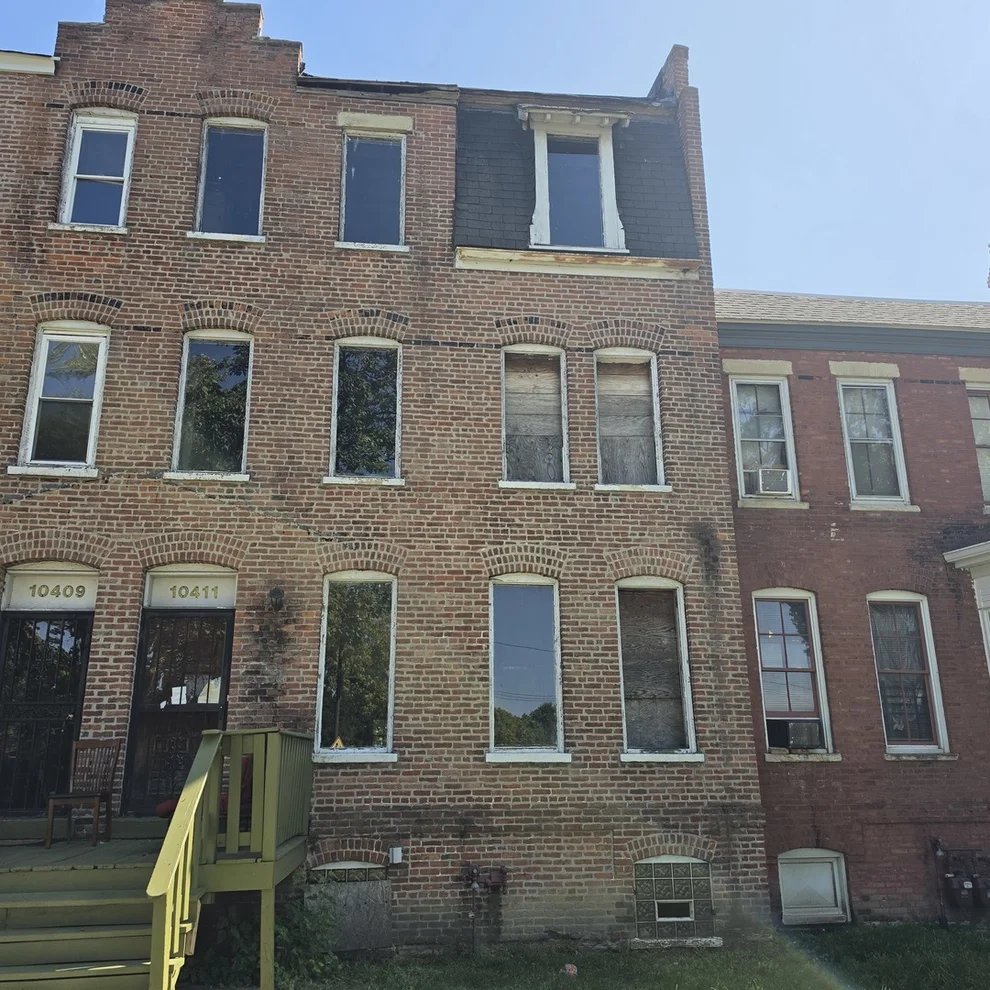 Unit for sale at 10411 S Corliss Avenue, Chicago, IL 60628