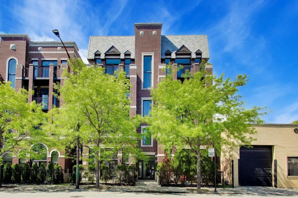 Unit for sale at 4156 N ELSTON Avenue, Chicago, IL 60618