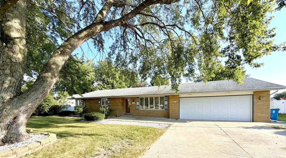 Unit for sale at 2148 E 3000 Road N, Bourbonnais, IL 60914