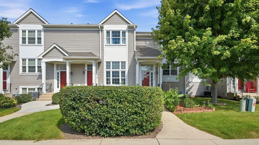 Unit for sale at 2917 Shelly Lane, Aurora, IL 60504