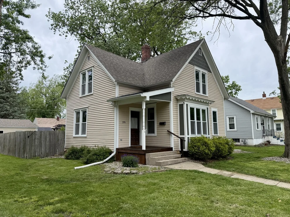 Unit for sale at 295 S Grand Avenue, Bradley, IL 60915