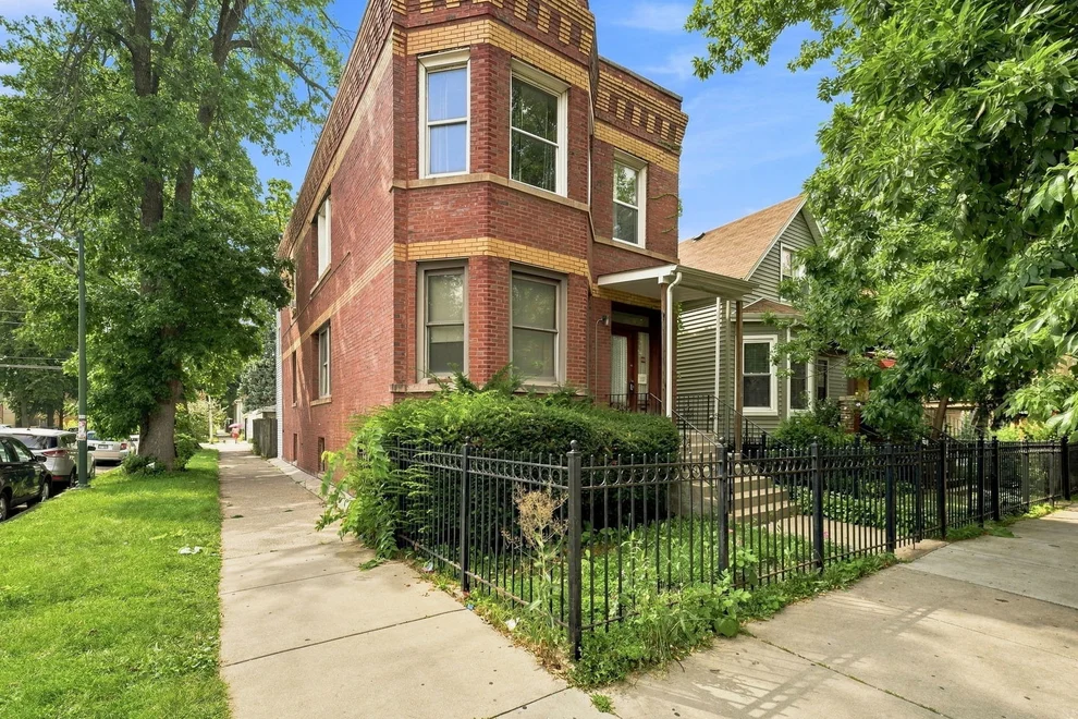 Unit for sale at 4100 N Kimball Avenue, Chicago, IL 60618