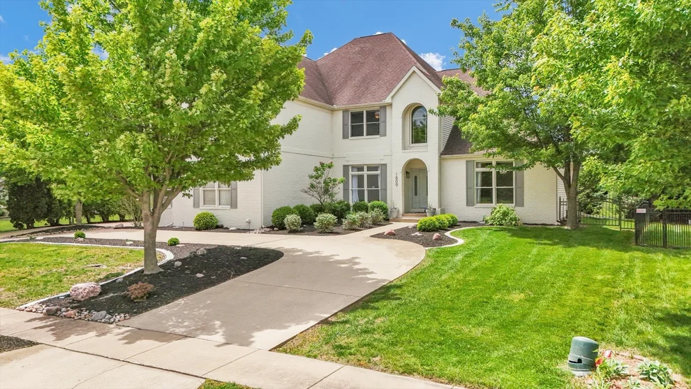 Unit for sale at 1809 Mullikin Drive, Champaign, IL 61822