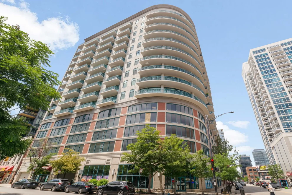 Unit for sale at 340 W Superior Street, Chicago, IL 60654