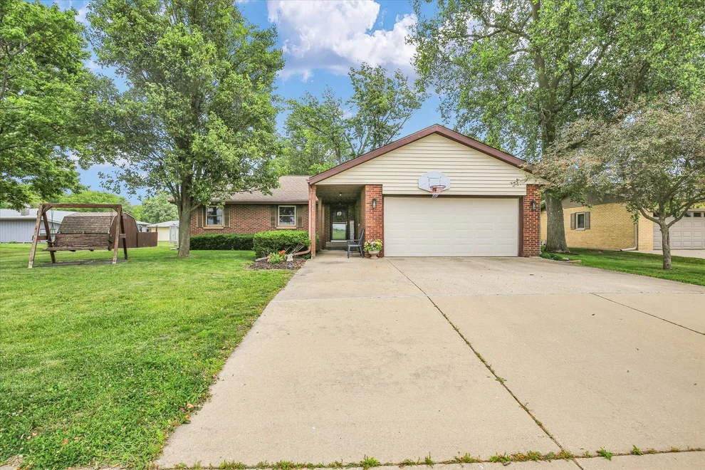 Unit for sale at 210 N Prospect Avenue, Savoy, IL 61874