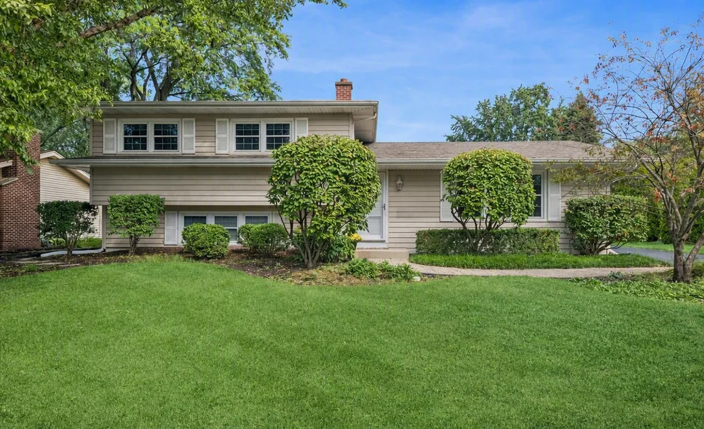 Unit for sale at 437 Tupelo Avenue, Naperville, IL 60540