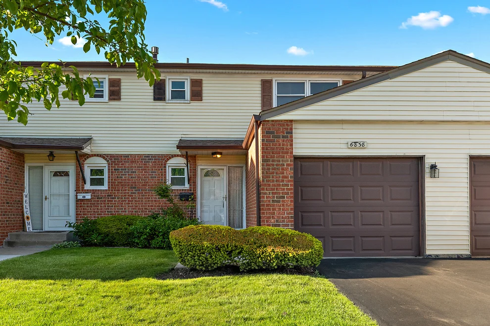 Unit for sale at 6838 Winston Drive, Tinley Park, IL 60477