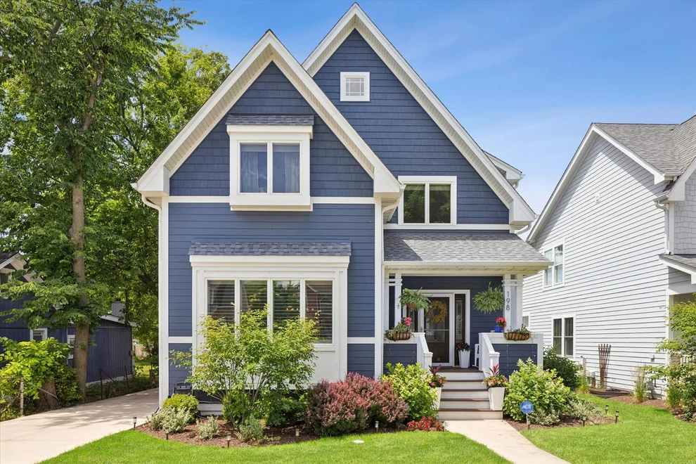 Unit for sale at 198 N Glenview Avenue, Elmhurst, IL 60126