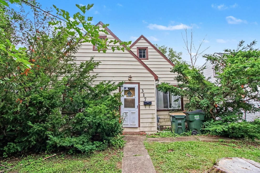 Unit for sale at 317 Grandview Drive, Round Lake Park, IL 60073