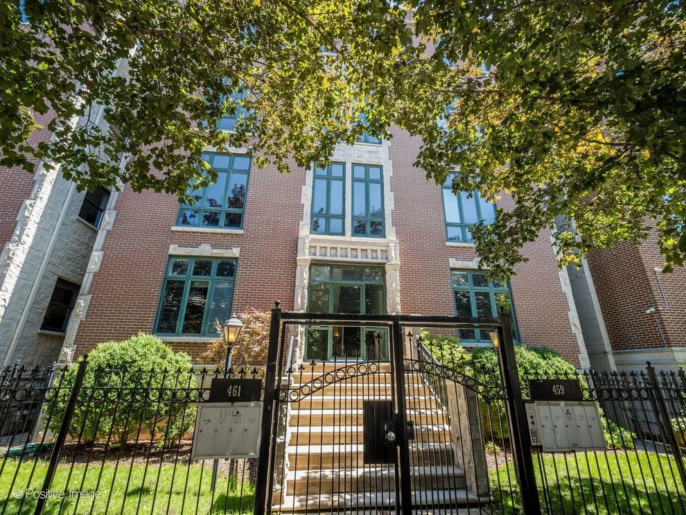 Unit for sale at 459 N Green Street, Chicago, IL 60642