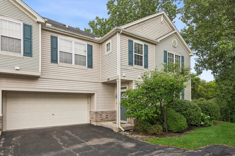 Unit for sale at 641 Bridle Court, Lakemoor, IL 60051