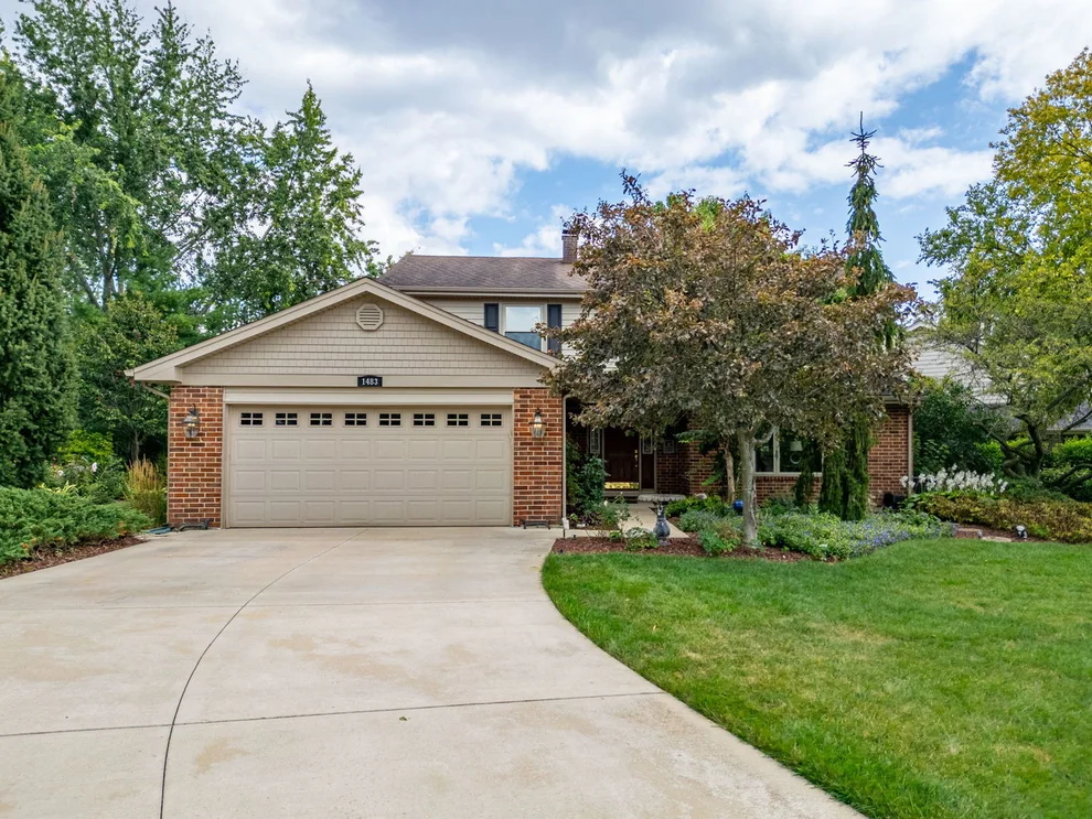 Unit for sale at 1483 Huntleigh Court, Wheaton, IL 60189