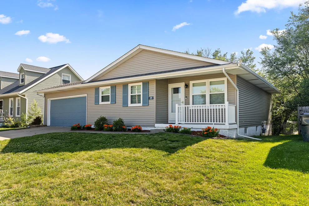 Unit for sale at 6345 N Hazelwood Avenue, Davenport, IA 52806