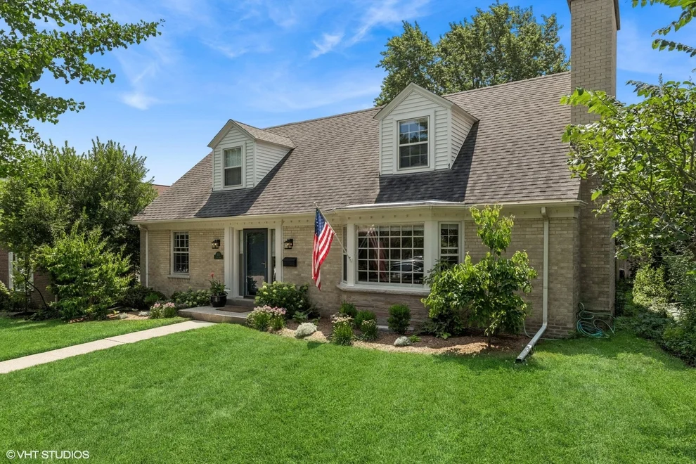 Unit for sale at 3212 Otto Lane, Evanston, IL 60201