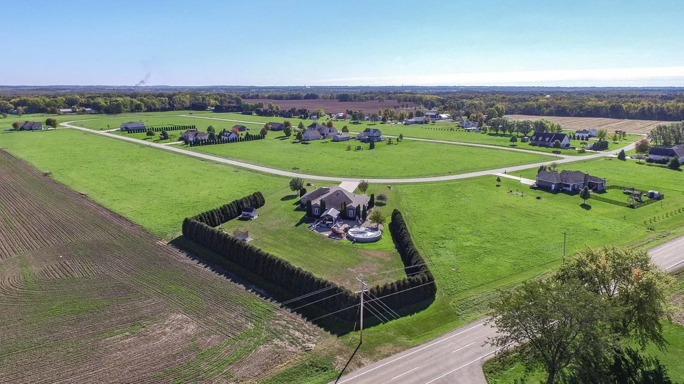 Unit for sale at 2446 N 4210th Road, Sheridan, IL 60551