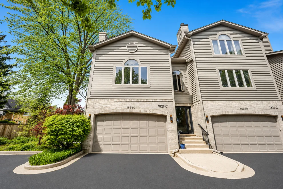 Unit for sale at 1829 Wilmette Avenue, Wilmette, IL 60091