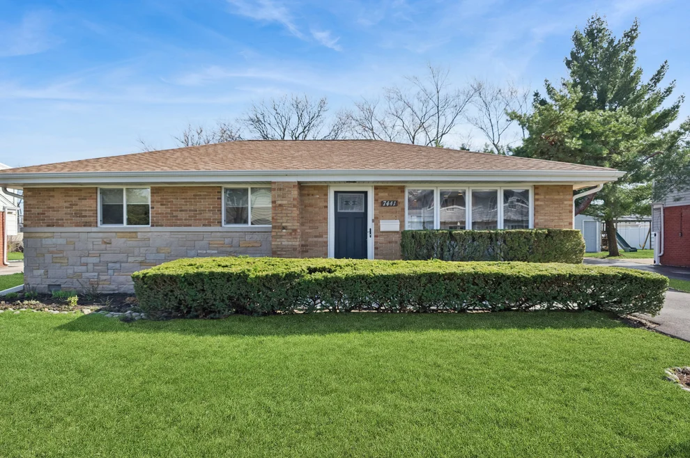 Unit for sale at 7441 Lake Street, Morton Grove, IL 60053