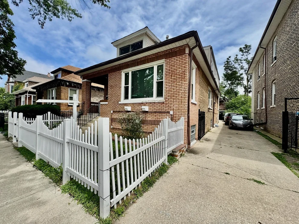 Unit for sale at 8325 S Saginaw Avenue, Chicago, IL 60617