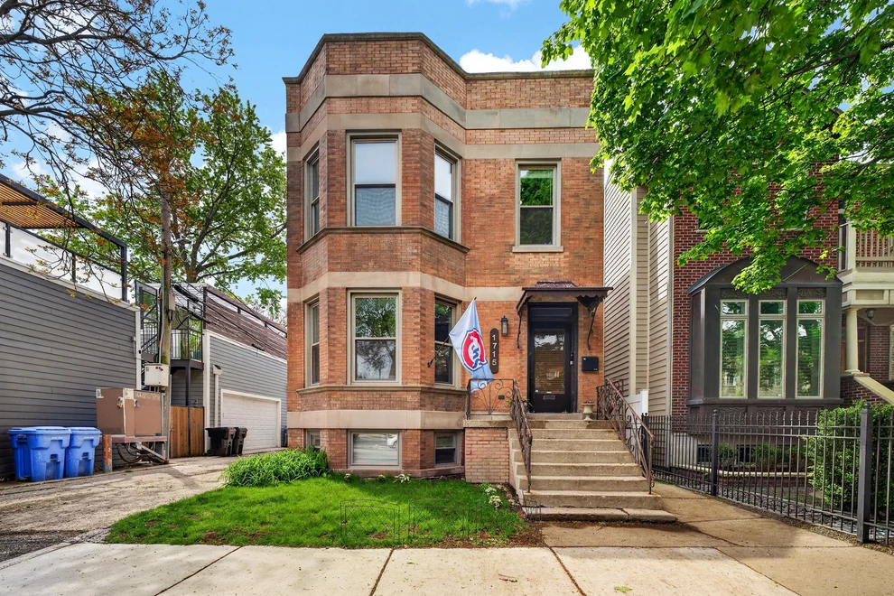 Unit for sale at 1715 W Balmoral Avenue, Chicago, IL 60640