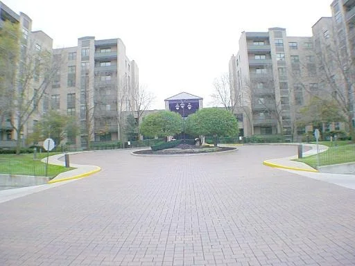 Unit for sale at 4545 W TOUHY Avenue, LINCOLNWOOD, IL 60712