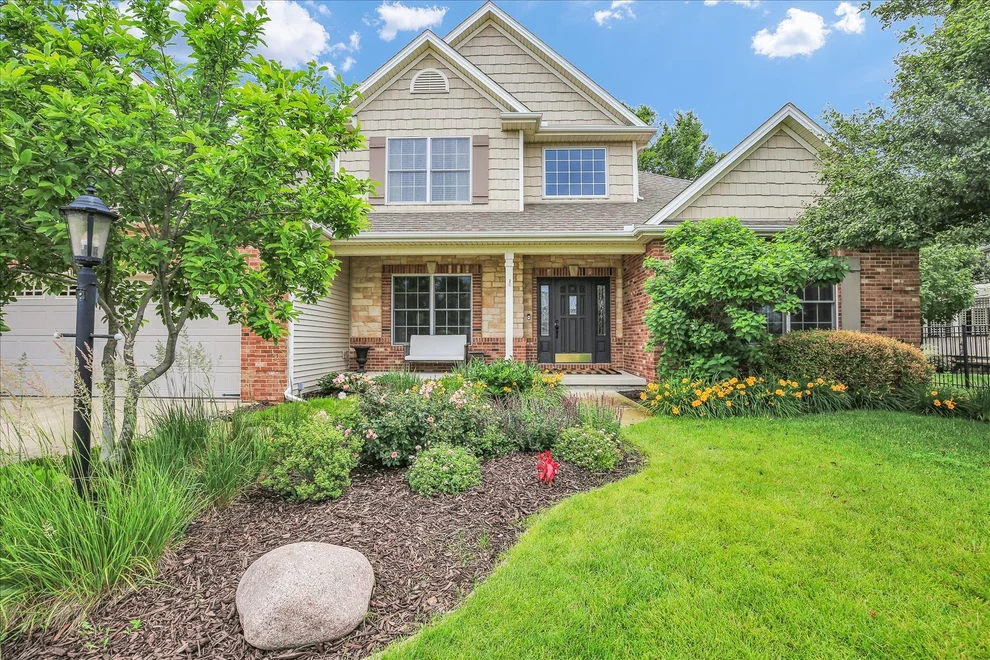 Unit for sale at 9 Della Court, Savoy, IL 61874