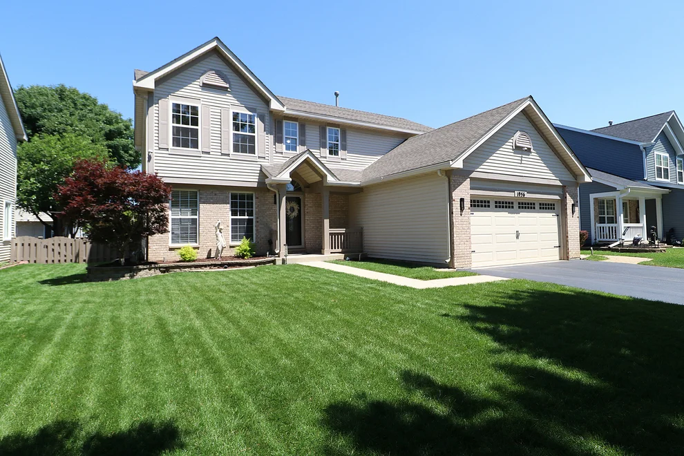 Unit for sale at 1956 Tilson Lane, Romeoville, IL 60446