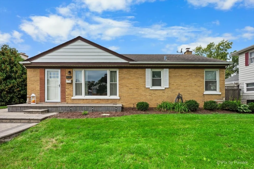 Unit for sale at 8048 N Ozanam Avenue, Niles, IL 60714