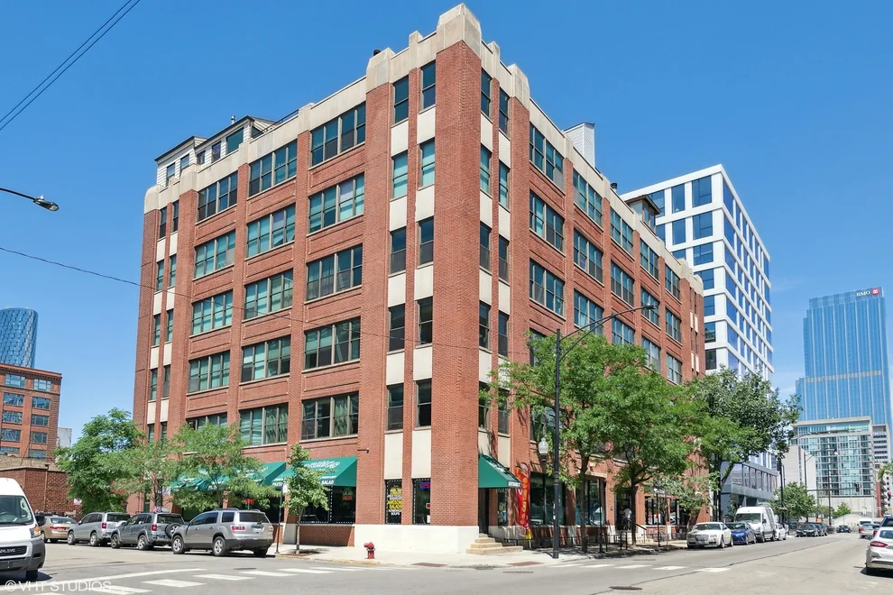 Unit for sale at 812 W Van Buren Street, Chicago, IL 60607
