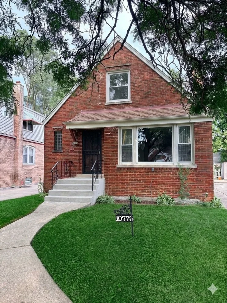 Unit for sale at 10775 S Peoria Street, Chicago, IL 60643