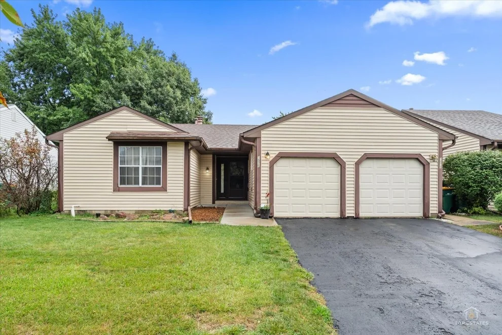 Unit for sale at 1575 Brandywyn Lane, Buffalo Grove, IL 60089