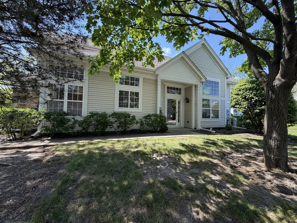Unit for sale at 1145 Bristol Lane, Buffalo Grove, IL 60089