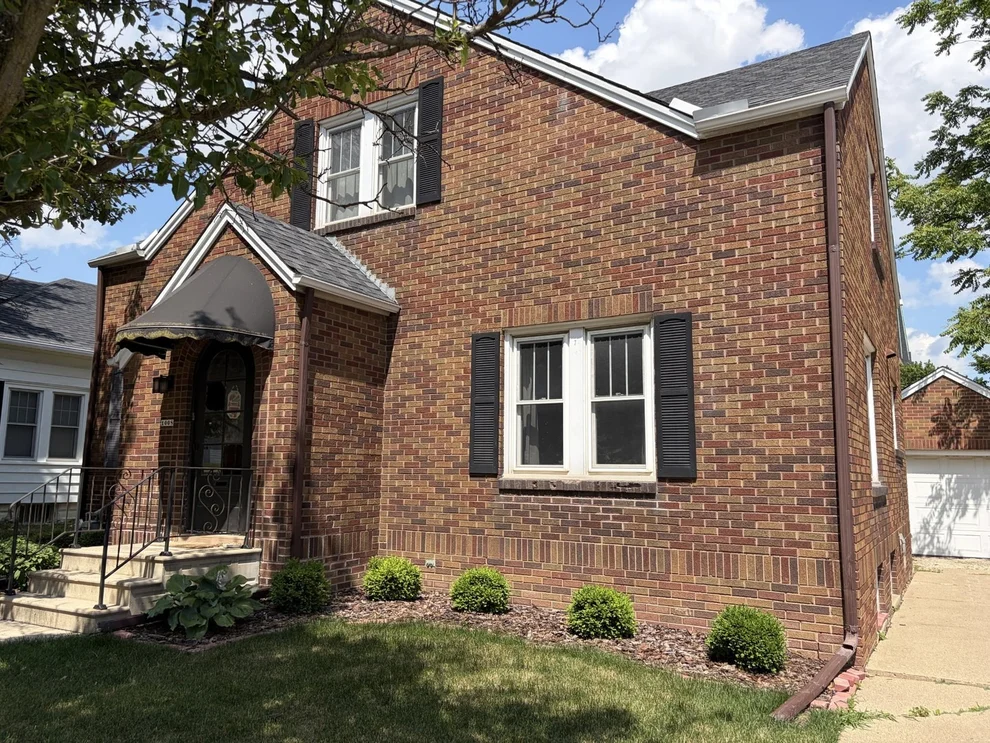 Unit for sale at 1008 Joliet Street, Lasalle, IL 61301