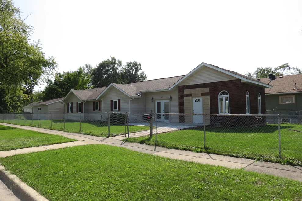 Unit for sale at 527 Binder Street, Aurora, IL 60505