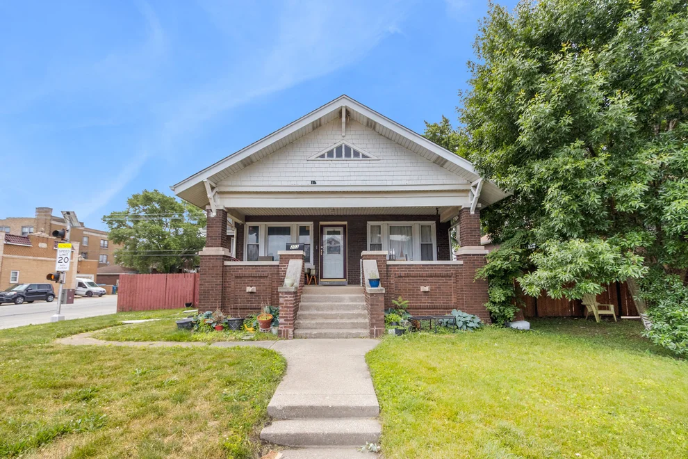 Unit for sale at 203 156th Place, Calumet City, IL 60409