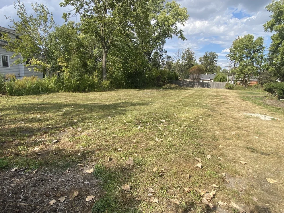 Unit for sale at 1738 Whitcomb Avenue, Des Plaines, IL 60018
