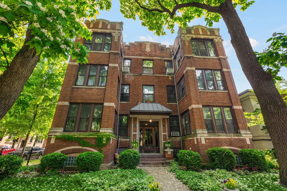 Unit for sale at 5923 N Magnolia Avenue, Chicago, IL 60660