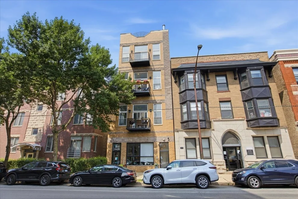 Unit for sale at 2448 N Southport Avenue, Chicago, IL 60614