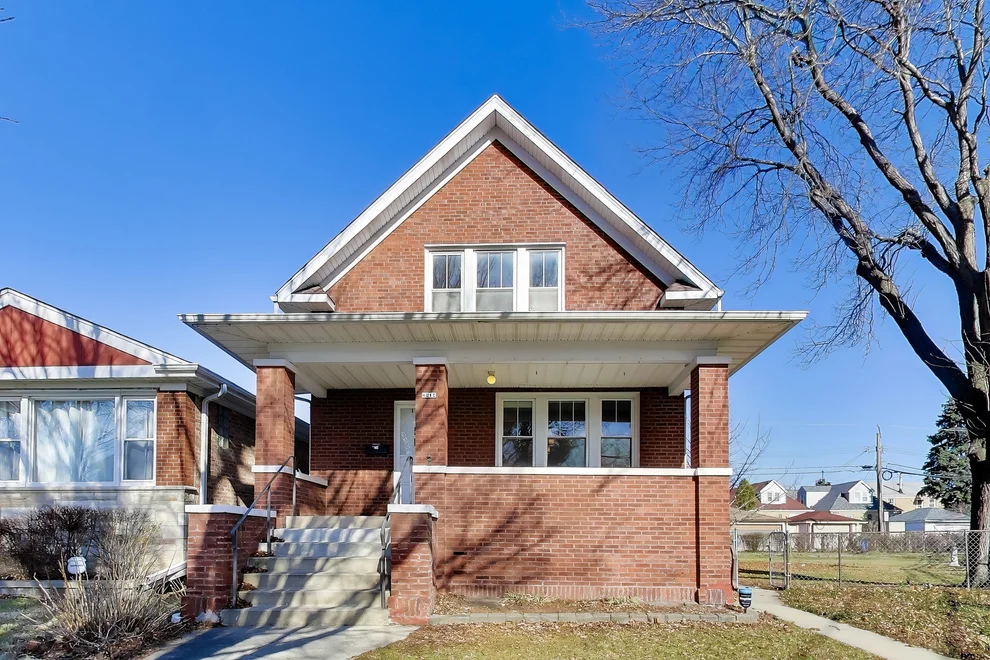 Unit for sale at 6212 W Norwood Street, Chicago, IL 60646