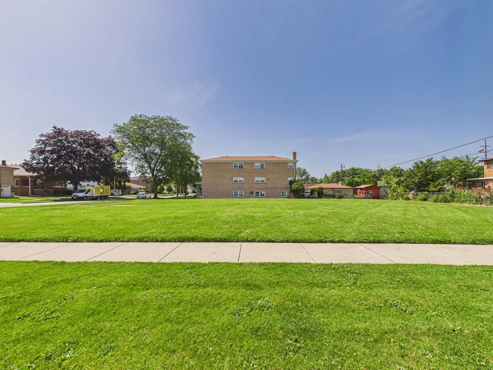 Unit for sale at 1638 N 32nd Avenue, Melrose Park, IL 60160