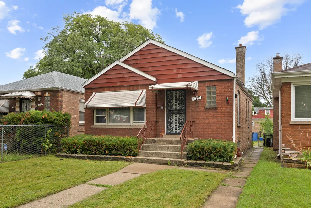 Unit for sale at 12837 S Union Avenue, Chicago, IL 60628
