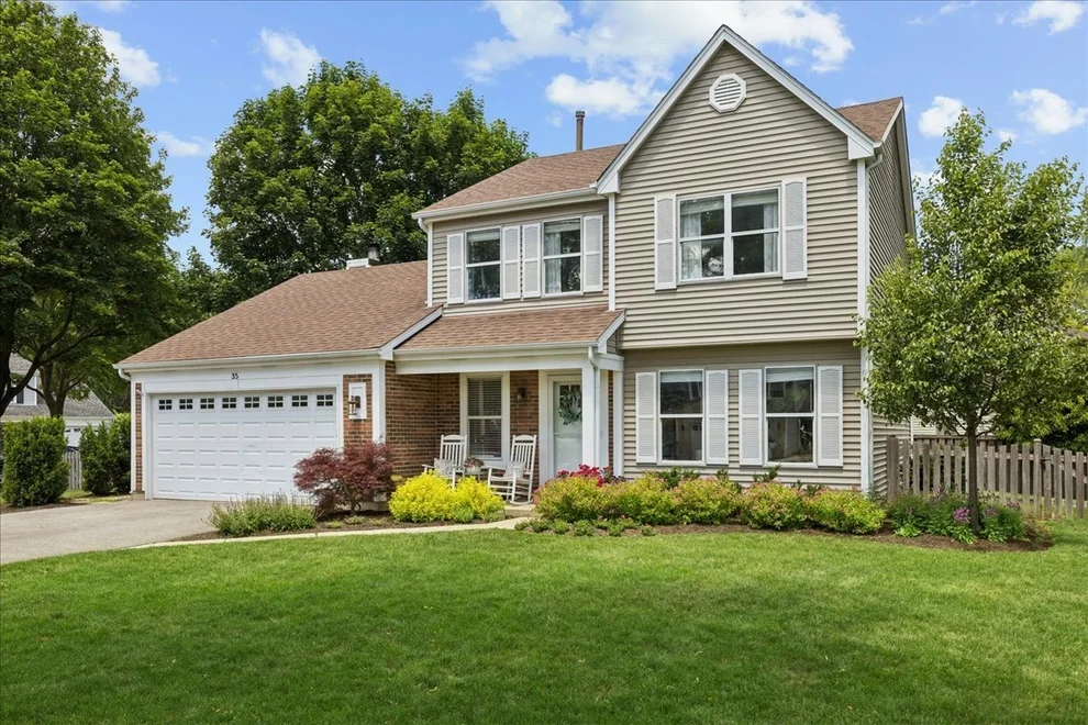 Unit for sale at 35 KNIGHTSBRIDGE Drive, Mundelein, IL 60060