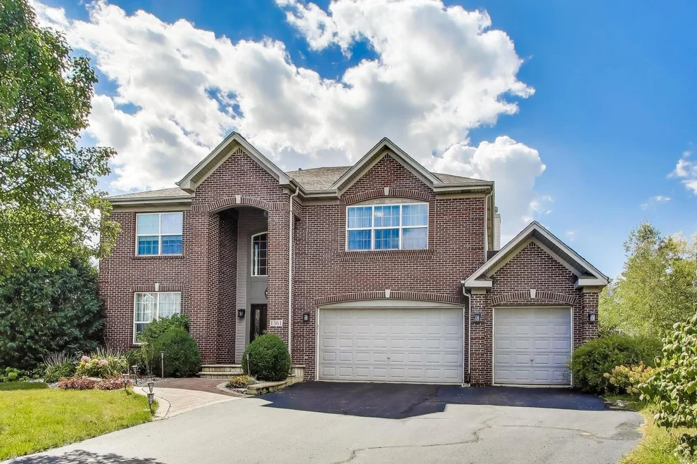 Unit for sale at 1361 Brentwood Trail, Bolingbrook, IL 60490
