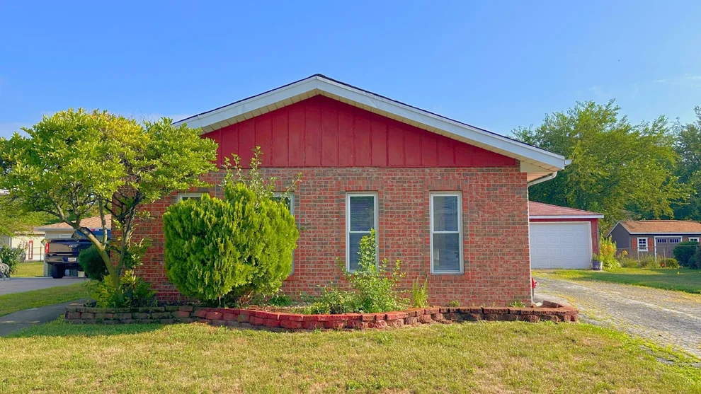 Unit for sale at 2316 E 207th Street, Lynwood, IL 60411
